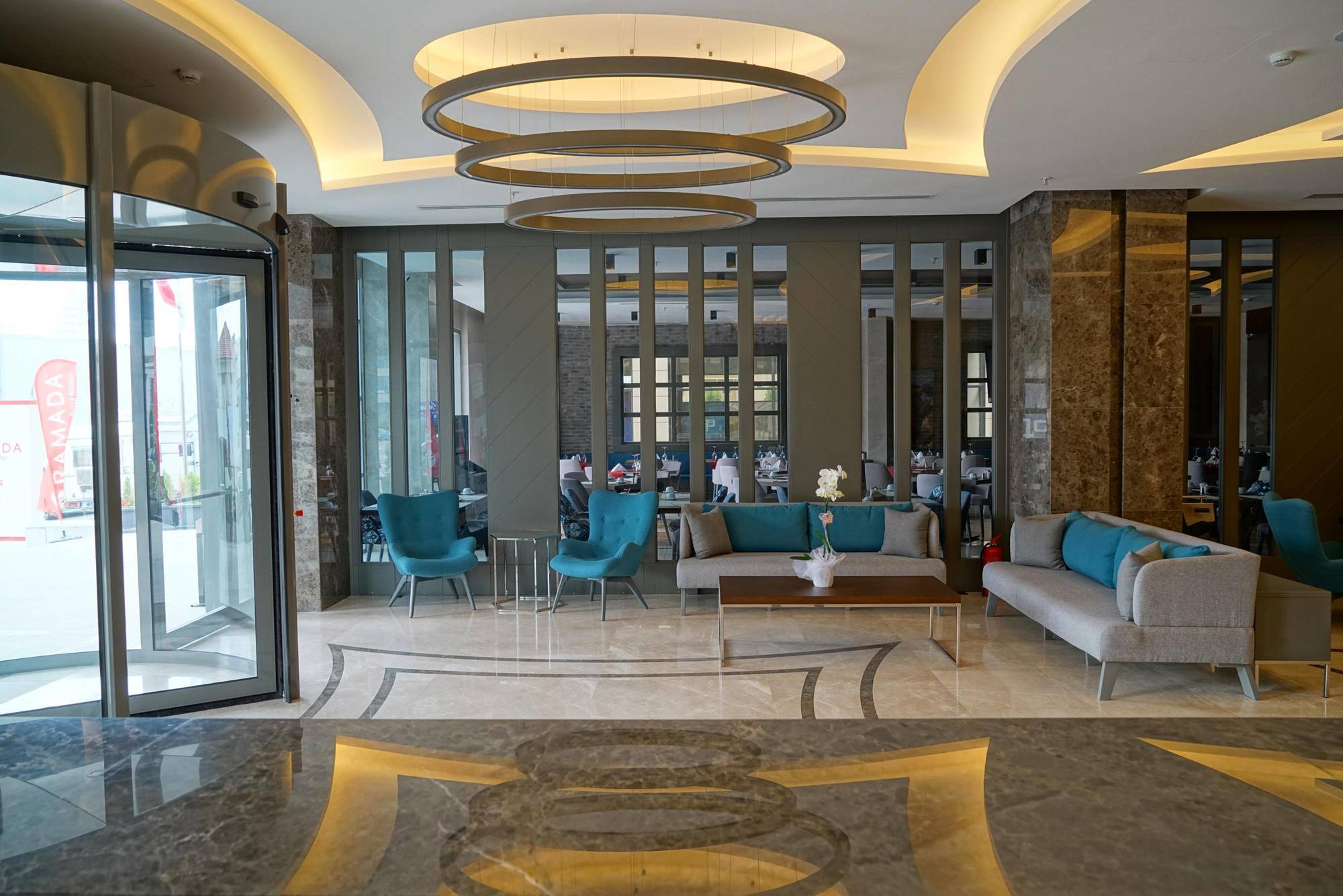 Ramada By Wyndham Nilufer Bursa Hotel Kültér fotó